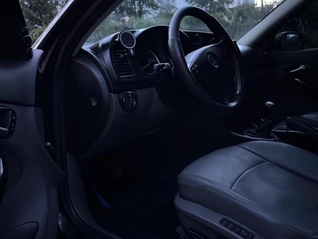 Чорний Сааб 9-3, об'ємом двигуна 2 л та пробігом 270 тис. км за 4000 $, фото 7 на Automoto.ua