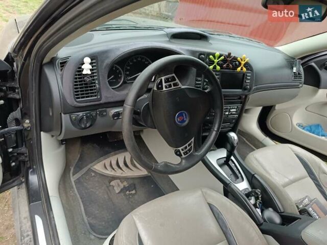 Черный Сааб 9-3, объемом двигателя 2 л и пробегом 374 тыс. км за 3950 $, фото 4 на Automoto.ua