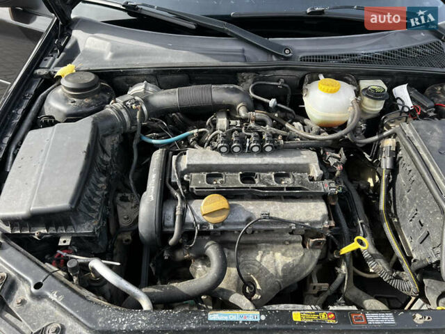 Черный Сааб 9-3, объемом двигателя 1.8 л и пробегом 492 тыс. км за 4850 $, фото 25 на Automoto.ua