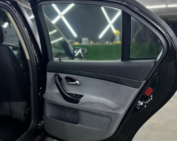 Сааб 9-3 2005 в Киеве на Automoto.ua Черный Сааб 9-3, объемом двигателя 1.8 л и пробегом 267 тыс. км за 4990 $, фото 37 на Automoto.ua