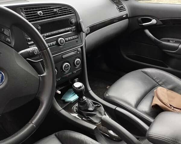 Черный Сааб 9-3, объемом двигателя 2 л и пробегом 333 тыс. км за 6900 $, фото 1 на Automoto.ua