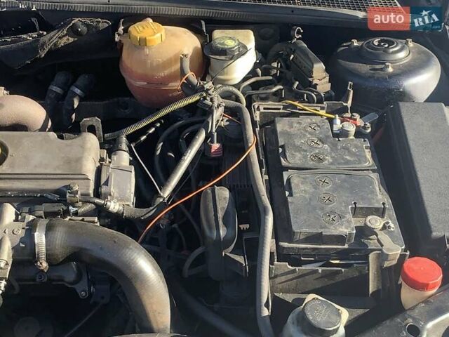 Синий Сааб 9-3, объемом двигателя 2.17 л и пробегом 331 тыс. км за 3600 $, фото 19 на Automoto.ua
