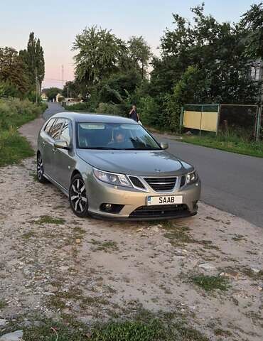 Зеленый Сааб 9-3, объемом двигателя 2 л и пробегом 239 тыс. км за 8000 $, фото 4 на Automoto.ua