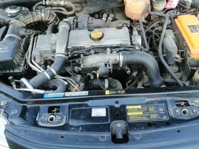 Черный Сааб 9-3 X, объемом двигателя 2.2 л и пробегом 340 тыс. км за 3100 $, фото 6 на Automoto.ua