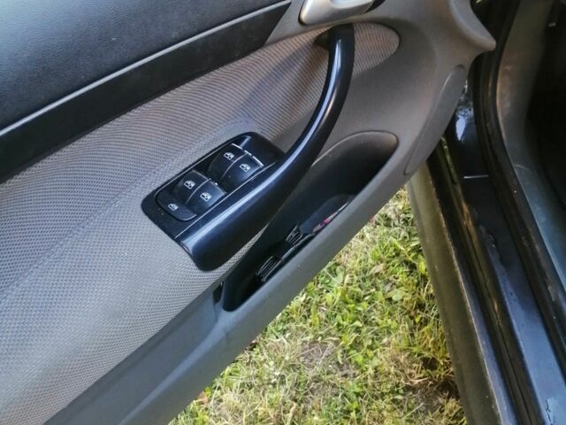 Черный Сааб 9-3 X, объемом двигателя 2.2 л и пробегом 340 тыс. км за 3100 $, фото 4 на Automoto.ua