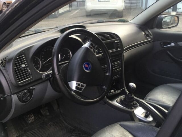 Черный Сааб 9-3 X, объемом двигателя 2.2 л и пробегом 280 тыс. км за 2400 $, фото 5 на Automoto.ua