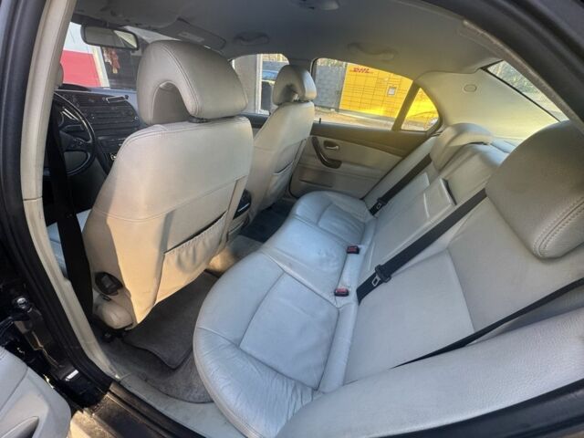 Черный Сааб 9-3 X, объемом двигателя 1.8 л и пробегом 170 тыс. км за 1150 $, фото 7 на Automoto.ua