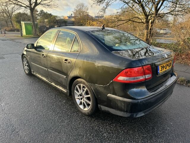 Черный Сааб 9-3 X, объемом двигателя 1.8 л и пробегом 170 тыс. км за 1150 $, фото 4 на Automoto.ua