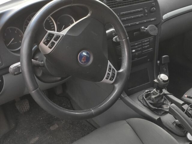 Чорний Сааб 9-3 X, об'ємом двигуна 1.9 л та пробігом 366 тис. км за 3900 $, фото 5 на Automoto.ua