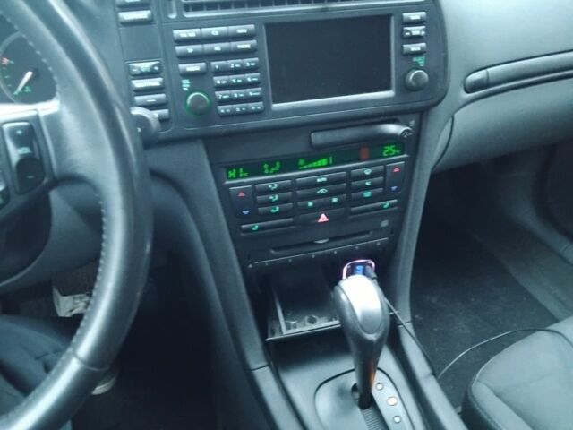 Черный Сааб 9-3 X, объемом двигателя 1.9 л и пробегом 400 тыс. км за 2400 $, фото 7 на Automoto.ua