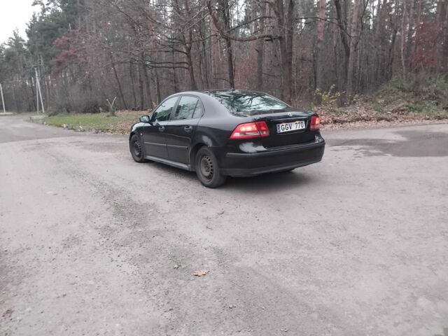 Черный Сааб 9-3 X, объемом двигателя 1.9 л и пробегом 400 тыс. км за 2400 $, фото 3 на Automoto.ua