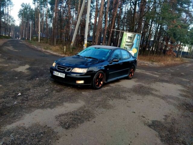 Черный Сааб 9-3 X, объемом двигателя 1.9 л и пробегом 418 тыс. км за 2500 $, фото 1 на Automoto.ua