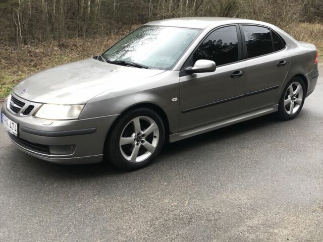 Серый Сааб 9-3 X, объемом двигателя 2.2 л и пробегом 345 тыс. км за 2500 $, фото 1 на Automoto.ua