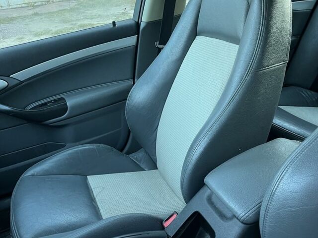 Сірий Сааб 9-3 X, об'ємом двигуна 2 л та пробігом 280 тис. км за 2400 $, фото 9 на Automoto.ua