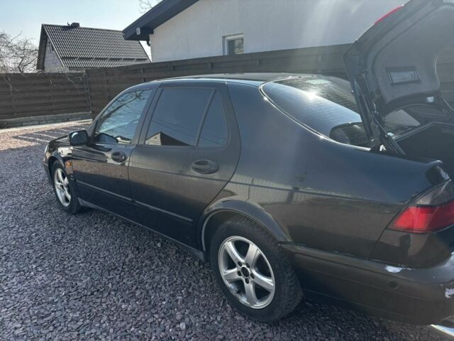 Чорний Сааб 9-5, об'ємом двигуна 2 л та пробігом 406 тис. км за 2300 $, фото 3 на Automoto.ua