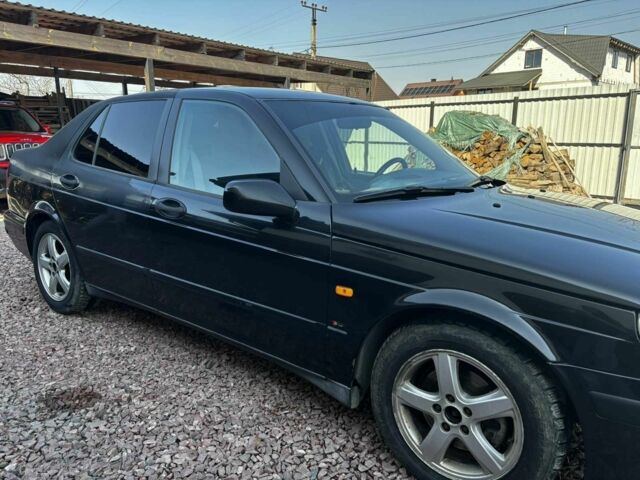 Чорний Сааб 9-5, об'ємом двигуна 2 л та пробігом 406 тис. км за 2300 $, фото 1 на Automoto.ua