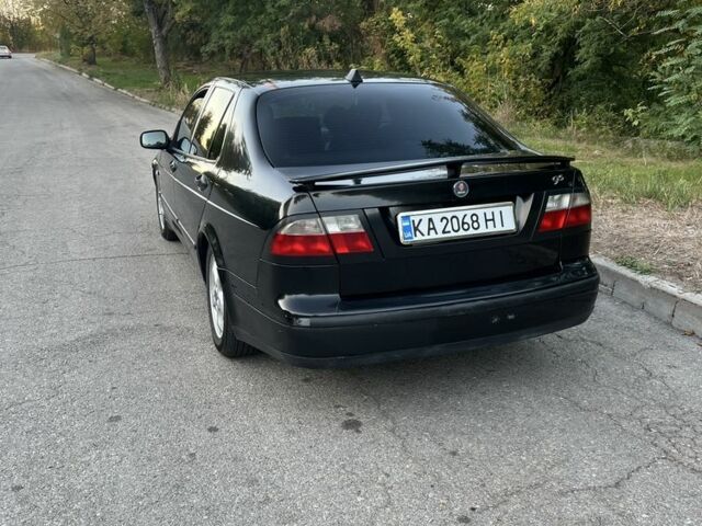 Черный Сааб 9-5, объемом двигателя 2.2 л и пробегом 403 тыс. км за 2000 $, фото 3 на Automoto.ua