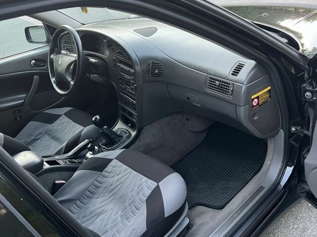 Черный Сааб 9-5, объемом двигателя 2.2 л и пробегом 403 тыс. км за 2000 $, фото 5 на Automoto.ua