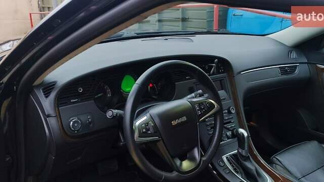 Чорний Сааб 9-5, об'ємом двигуна 2 л та пробігом 114 тис. км за 13100 $, фото 22 на Automoto.ua