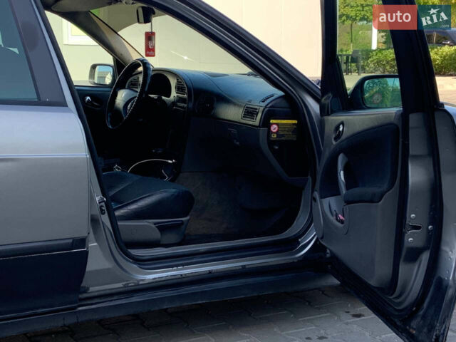 Сірий Сааб 9-5, об'ємом двигуна 2.29 л та пробігом 376 тис. км за 3300 $, фото 8 на Automoto.ua