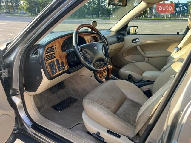 Серый Сааб 9-5, объемом двигателя 2.29 л и пробегом 331 тыс. км за 7500 $, фото 11 на Automoto.ua