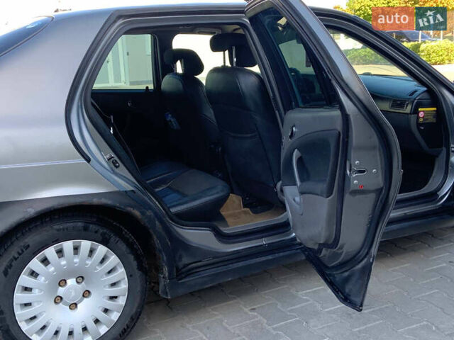Сірий Сааб 9-5, об'ємом двигуна 2.29 л та пробігом 376 тис. км за 3950 $, фото 12 на Automoto.ua