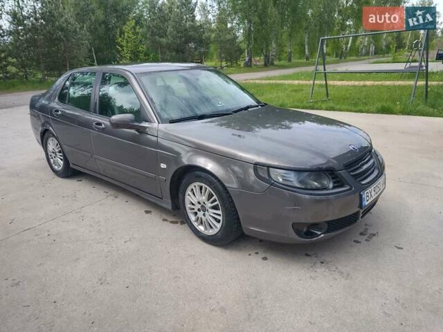 Сірий Сааб 9-5, об'ємом двигуна 2.29 л та пробігом 360 тис. км за 4750 $, фото 3 на Automoto.ua