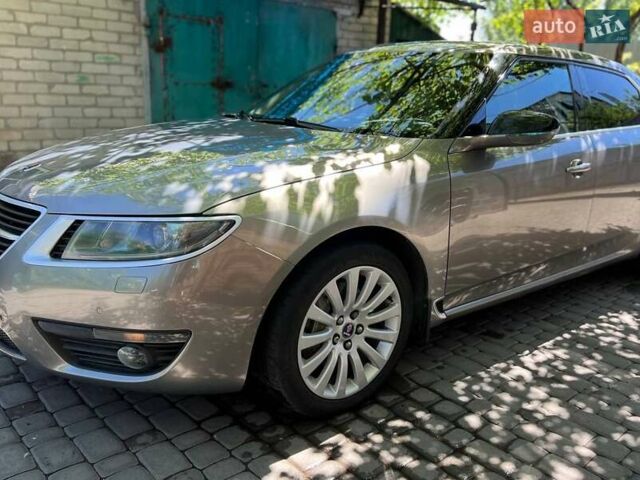 Серый Сааб 9-5, объемом двигателя 2 л и пробегом 206 тыс. км за 13000 $, фото 2 на Automoto.ua