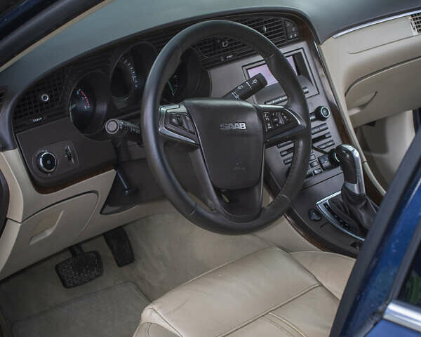 Синий Сааб 9-5, объемом двигателя 2 л и пробегом 235 тыс. км за 12200 $, фото 10 на Automoto.ua