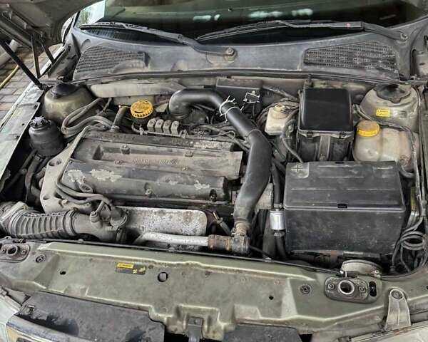 Зелений Сааб 9-5, об'ємом двигуна 2.3 л та пробігом 157 тис. км за 3900 $, фото 3 на Automoto.ua