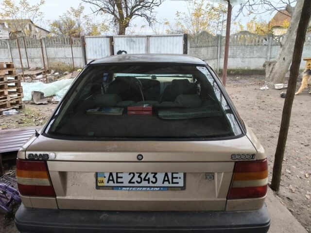 Бежевый Сааб 9000, объемом двигателя 2 л и пробегом 336 тыс. км за 2500 $, фото 2 на Automoto.ua