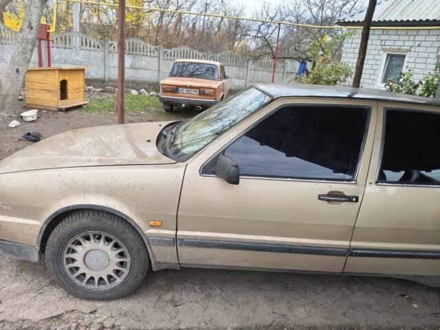Бежевый Сааб 9000, объемом двигателя 2 л и пробегом 336 тыс. км за 2500 $, фото 5 на Automoto.ua
