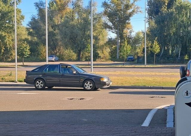 Серый Сааб 9000, объемом двигателя 0 л и пробегом 263 тыс. км за 1250 $, фото 2 на Automoto.ua