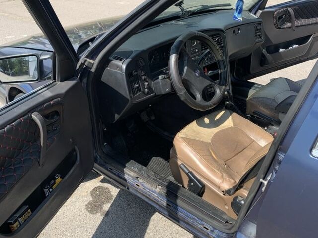 Сааб 9000 1990 в Запорожье на Automoto.ua Синий Сааб 9000, объемом двигателя 2.3 л и пробегом 275 тыс. км за 962 $, фото 3 на Automoto.ua