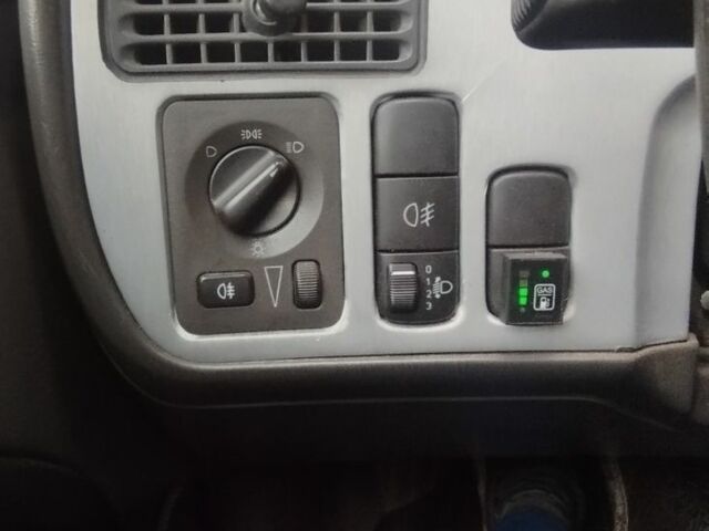 Сааб Аэро 1998 в Киеве на Automoto.ua Синий Сааб Аэро, объемом двигателя 0 л и пробегом 450 тыс. км за 2700 $, фото 4 на Automoto.ua