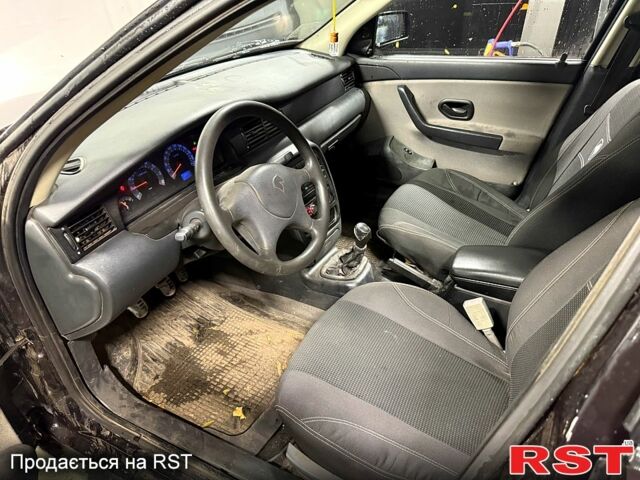 Черный Саманд ЕЛ, объемом двигателя 1.8 л и пробегом 168 тыс. км за 1500 $, фото 5 на Automoto.ua