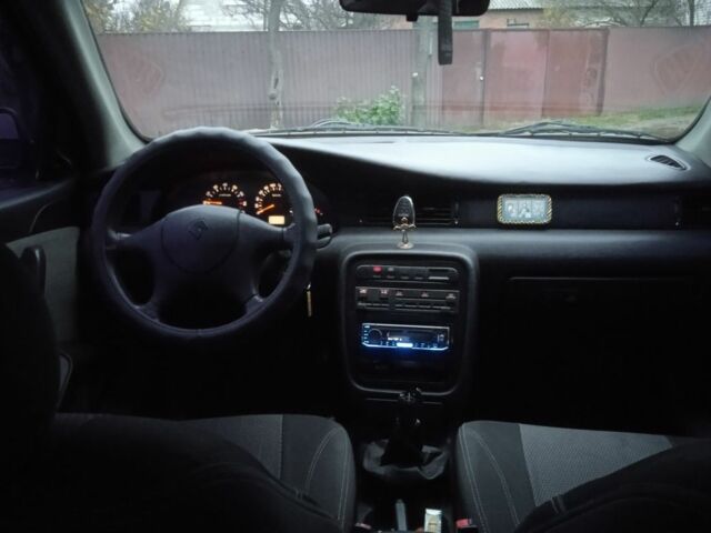 Черный Саманд ЕЛ, объемом двигателя 1.8 л и пробегом 247 тыс. км за 2000 $, фото 5 на Automoto.ua