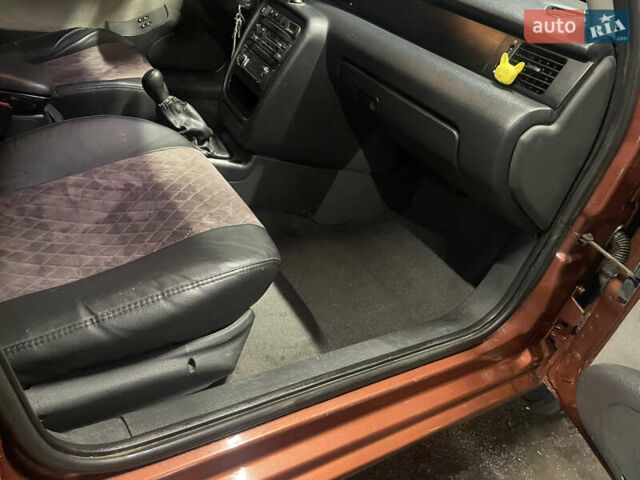 Красный Саманд ЕЛ, объемом двигателя 1.76 л и пробегом 138 тыс. км за 2700 $, фото 6 на Automoto.ua