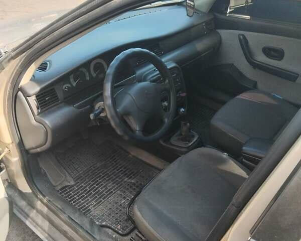 Саманд ЕЛ, объемом двигателя 1.76 л и пробегом 180 тыс. км за 1950 $, фото 5 на Automoto.ua