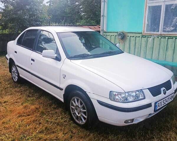 Белый Саманд ЛХ, объемом двигателя 1.76 л и пробегом 188 тыс. км за 2470 $, фото 4 на Automoto.ua