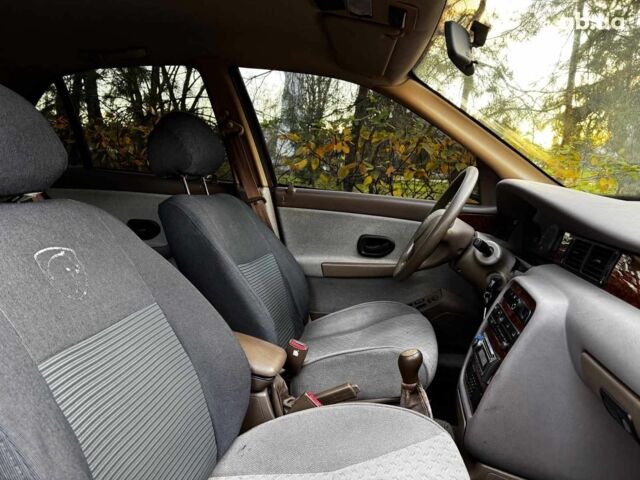 Красный Саманд ЛХ, объемом двигателя 1.8 л и пробегом 105 тыс. км за 4190 $, фото 26 на Automoto.ua