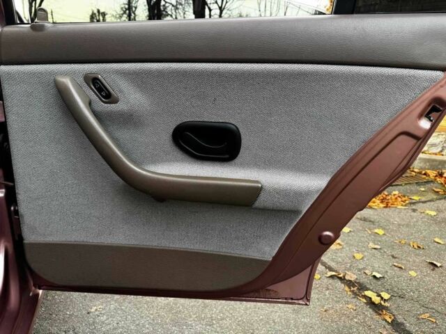 Червоний Саманд LX, об'ємом двигуна 1.8 л та пробігом 105 тис. км за 4190 $, фото 21 на Automoto.ua