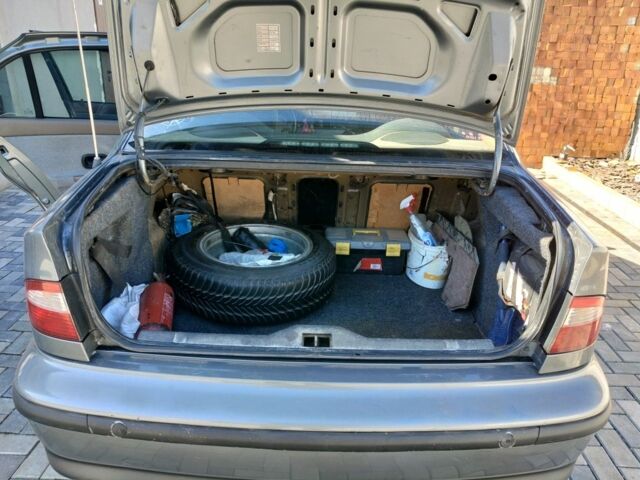 Сірий Саманд LX, об'ємом двигуна 1.8 л та пробігом 281 тис. км за 2800 $, фото 12 на Automoto.ua