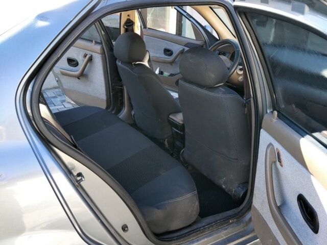 Сірий Саманд LX, об'ємом двигуна 1.8 л та пробігом 281 тис. км за 2011 $, фото 15 на Automoto.ua