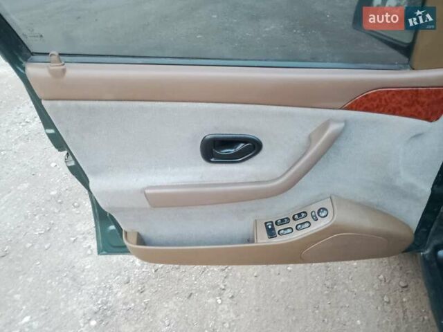 Зелений Саманд LX, об'ємом двигуна 1.8 л та пробігом 200 тис. км за 1600 $, фото 8 на Automoto.ua