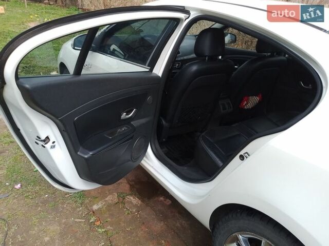 Белый Самсунг СМ3, объемом двигателя 1.6 л и пробегом 247 тыс. км за 5650 $, фото 3 на Automoto.ua