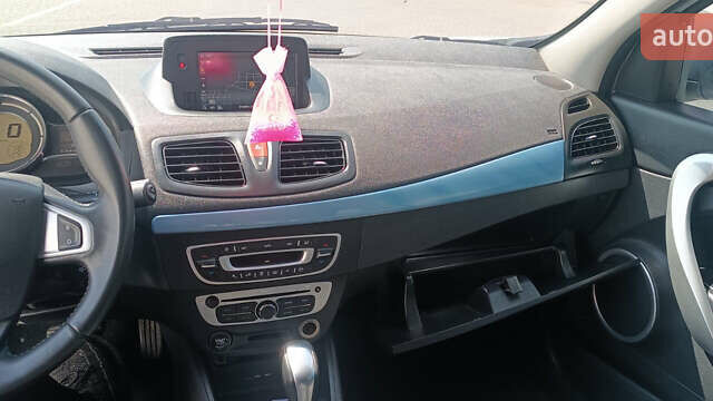 Самсунг СМ3 2014 в Одессе на Automoto.ua Белый Самсунг СМ3, объемом двигателя 0 л и пробегом 133 тыс. км за 7399 $, фото 9 на Automoto.ua