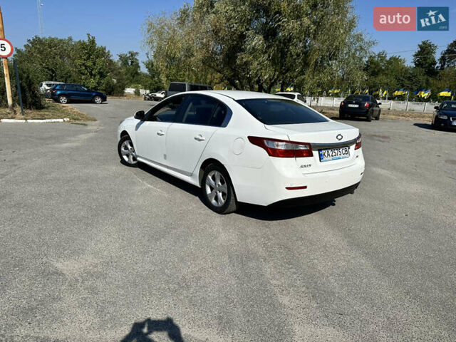 Белый Самсунг СМ5, объемом двигателя 2 л и пробегом 190 тыс. км за 7999 $, фото 3 на Automoto.ua