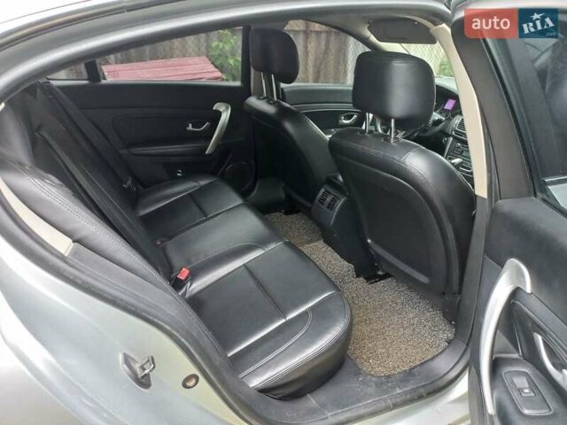 Сірий Самсунг SM5, об'ємом двигуна 2 л та пробігом 280 тис. км за 8000 $, фото 2 на Automoto.ua