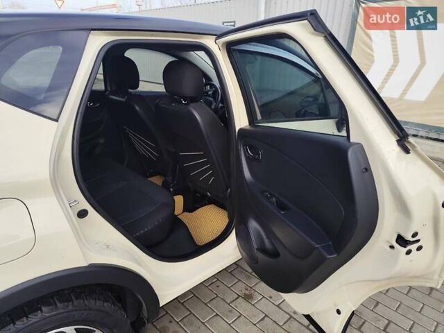 Белый Самсунг QM3, объемом двигателя 1.46 л и пробегом 143 тыс. км за 10999 $, фото 15 на Automoto.ua
